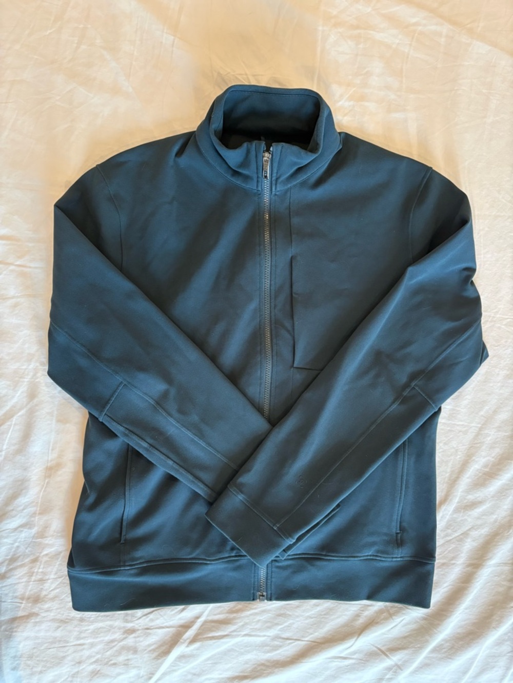 lululemon athletica Men's Sojourn Jacket in Nocturnal Teal EUC Size L